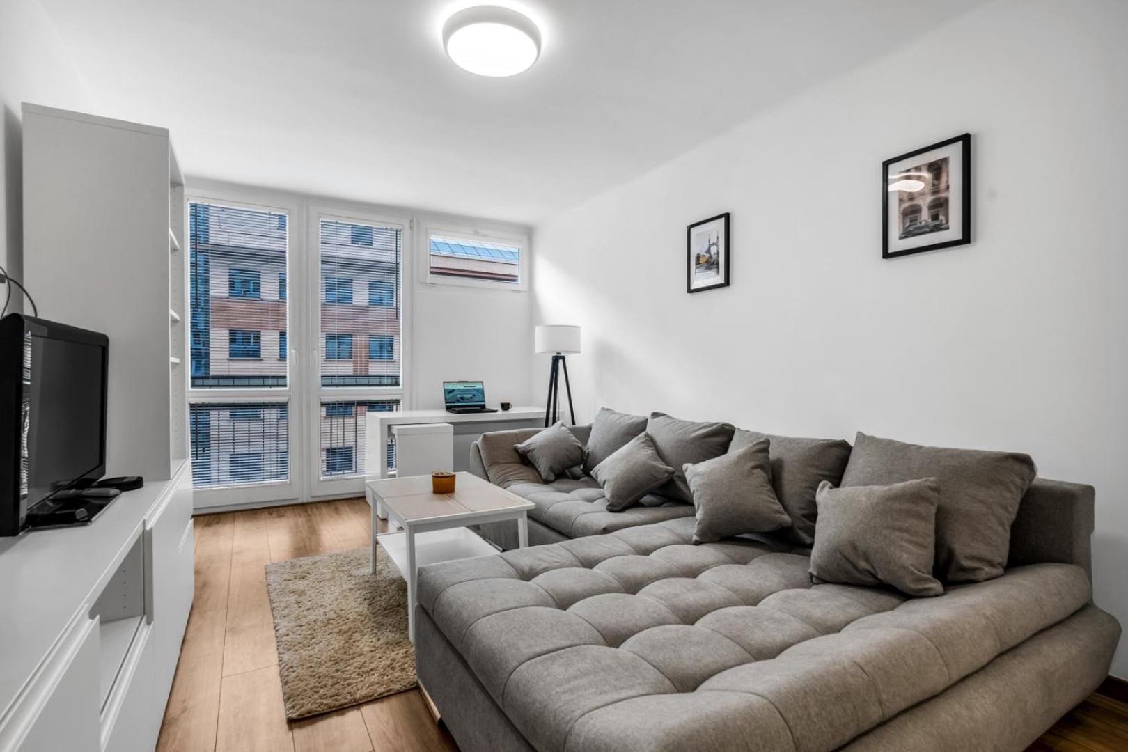 Downtown - Workspace, Park & Metro Nearby - Rentujemy * Warschau