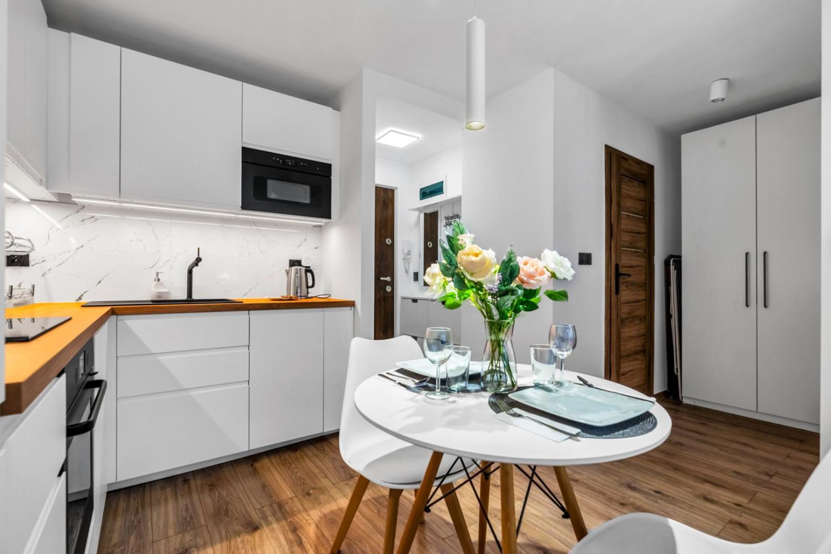 Appartement Downtown - Workspace, Park & Metro Nearby - Rentujemy